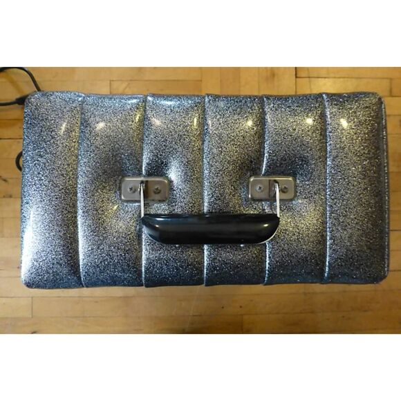 Kustom TR12L Sparkle Tuck-N-Roll portable Amp. Excellent Condition - Picture 4 of 5